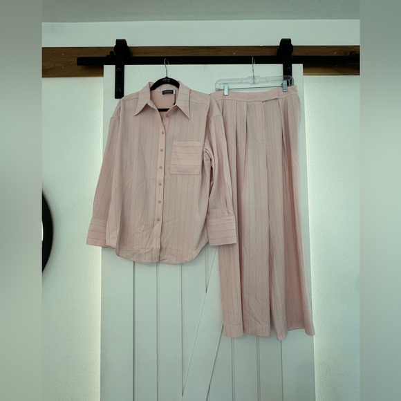 NWT - Mint Velvet lightweight outfit set - Picture 1 of 16